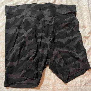 Camo biker shorts. XL